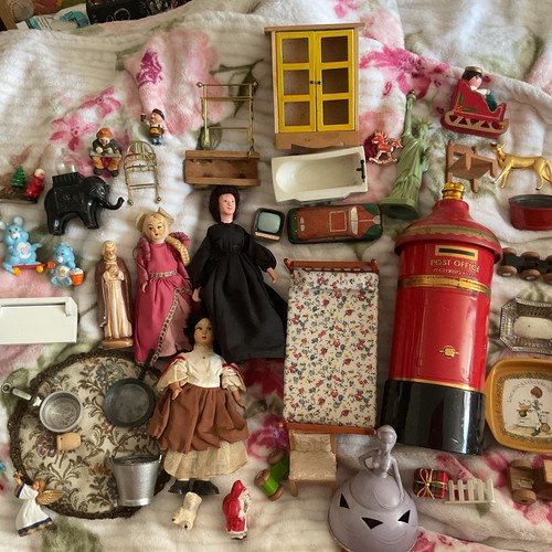 Vintage dollshouse furniture - dollshouse,
