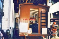 PHOTO  2001 LEISTON SUFFOLK LONG SHOP MUSEUM. A LIVING VAN.