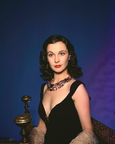 Vivien leigh striking vibrant - leigh,