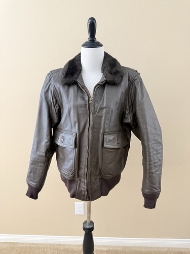 Auth vintage 1975 usn 1 - 1975,