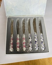 Eichenlaub set of 6 fruit knives. Top quality and rare. Bone china handles. 14cm