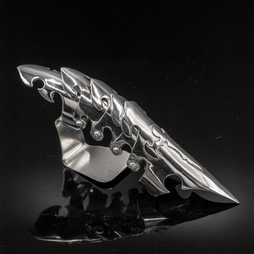 Segment adjustable armour - ,