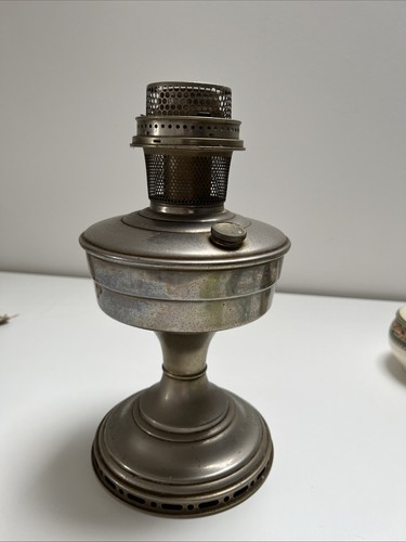 Vintage aladdin industries oil - aladdin,