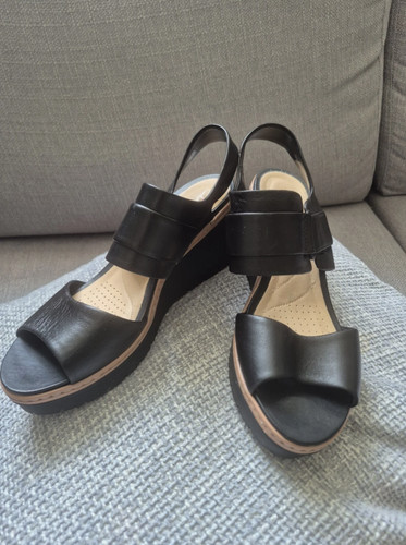 Ladies clarks black leather - ladies,