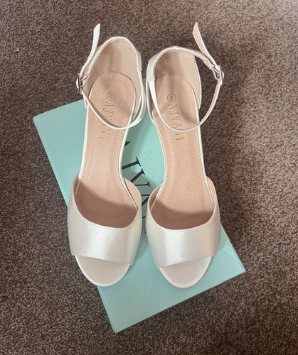Ajvani women white wedge - women’s,