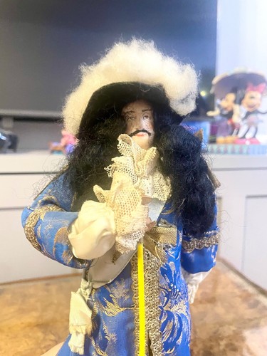 Vintage french musketeer - vintage,
