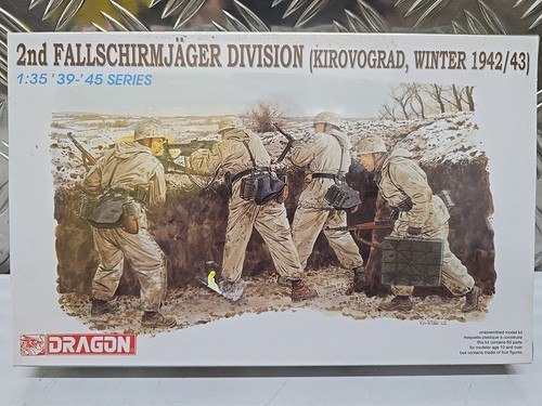 Sealed figurines dragon - figurines, 1/35