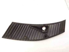 MERCEDES-BENZ Sedan W123