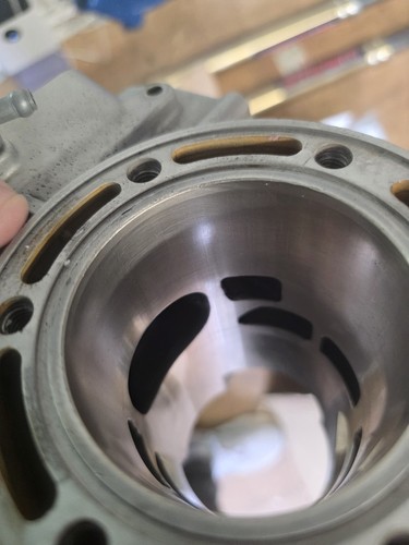 Suzuki 250 2005 - barrel, jug