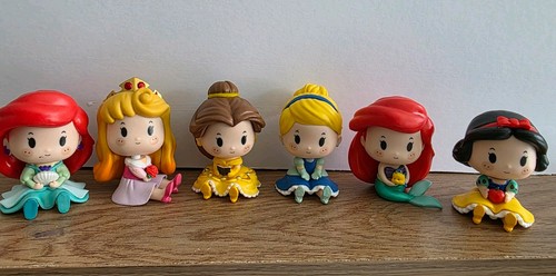 Sitting disney princess - 5,