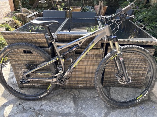 Whyte 129s full - full, suspension