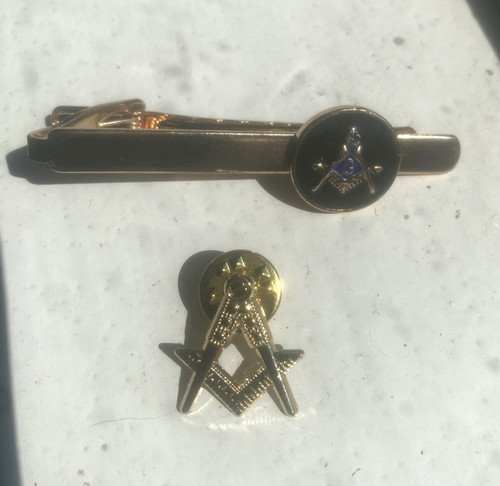 Mens goldtone masonic tie pin - tie,