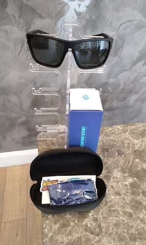 Polarised sports sunglasses - polarised,