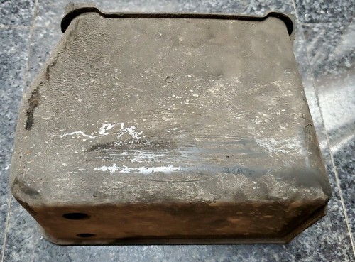 Mercedes 560sl fuel pump cover - mercedes,