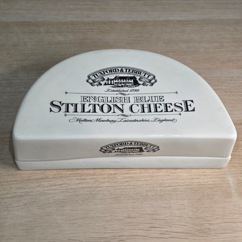 Tuxford tebbutt stilton - &,