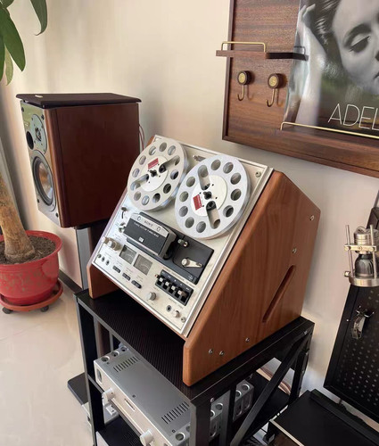 Reel tape recorder - to,