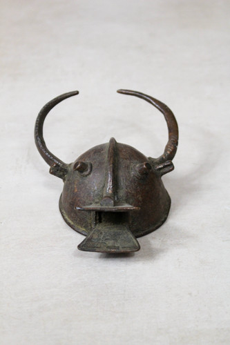 Benin bronze face 77 - benin,
