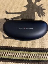 Tommy Hilfiger Black Clamshell