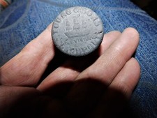 VINTAGE VULCANITE BEER BOTTLE SCREW CAP STOPPER YOUNG & CO LANDPORT THE VICTORY