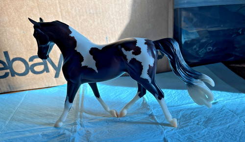 Breyer morgan horse pinto - pinto, mare