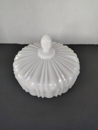 Anchor hocking vintage - hocking, milk