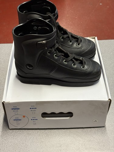 Them skates 908 size 9 - 908,