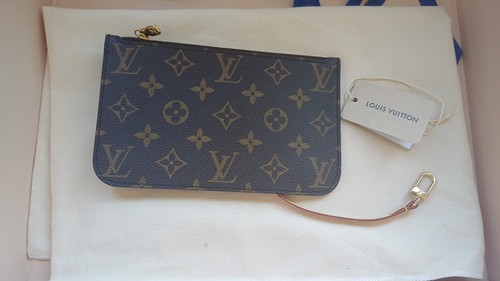 New louis vuitton - monogram, zip