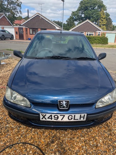 Motor car - motor,