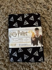 HARRY POTTER FABRIC ART  BLACK