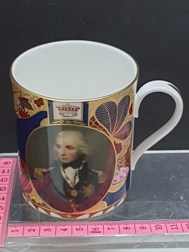 Royal worcester mug nelson - royal,