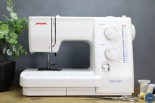 Durable Janome 7021 Sewing