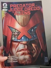 Predator vs Judge Dredd vs