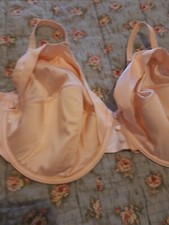 Charnos Bra Peach Satin.40f