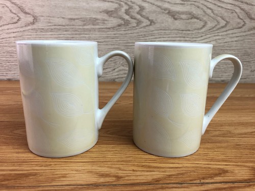 Cream coloured mugs - ​2,