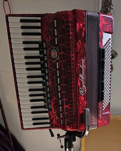 Royal standard accordion red - royal,