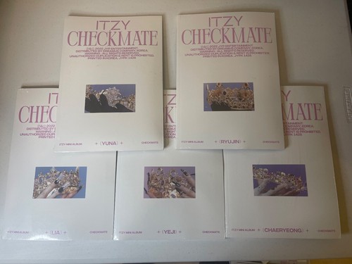 Itzy checkmate mini album - checkmate,
