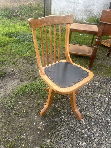 Swivel office chair oak