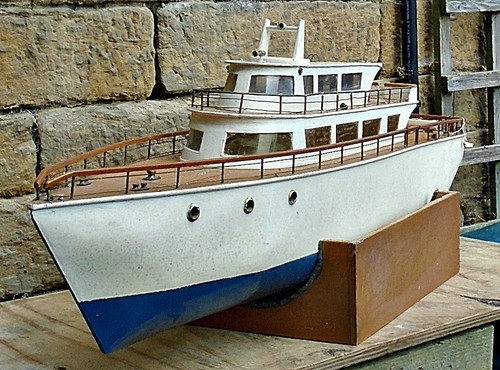 Vintage wooden model yacht - wooden,