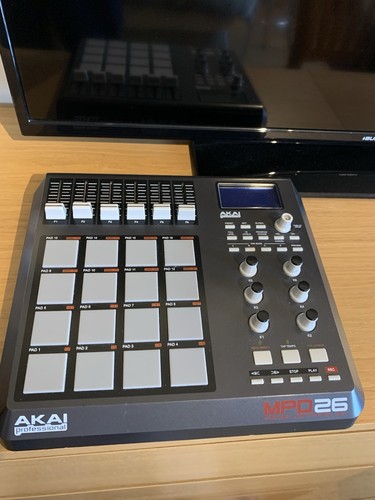 Akai mpd midi controller - mpd,