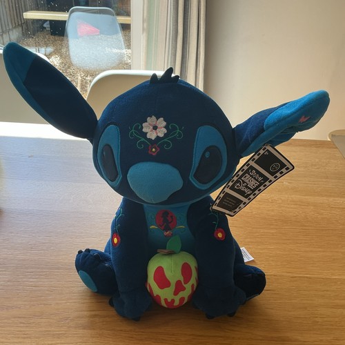 Disney store stitch crashes - disney,