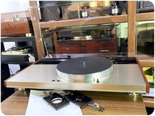 LUXMAN PD444 Turntable w/ New