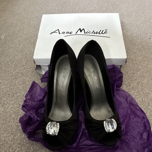Anne michelle black court - anne,