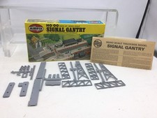 Airfix 03601-6 OO/HO Gauge Signal Gantry Kit