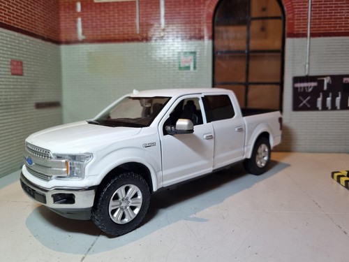 Ford f150 white - ford, lariat