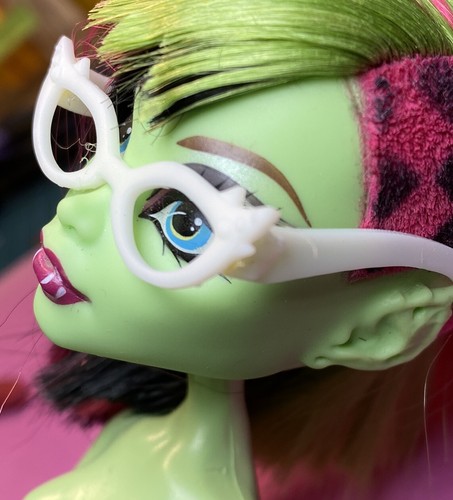 Monster high ghoulia yelps - high,