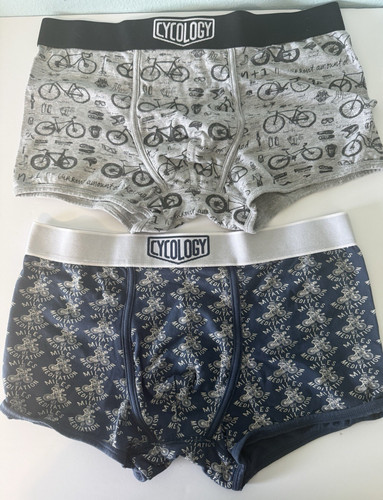 Two pair men - two,