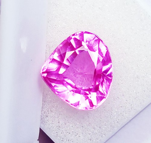 Natural pink spinel pear - natural,