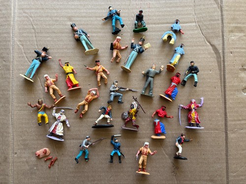 Toy soldiers parts lot - toy,