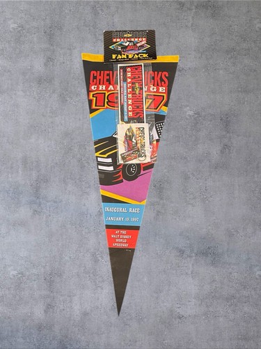 Vtg 1997 disney chevy - 1997,