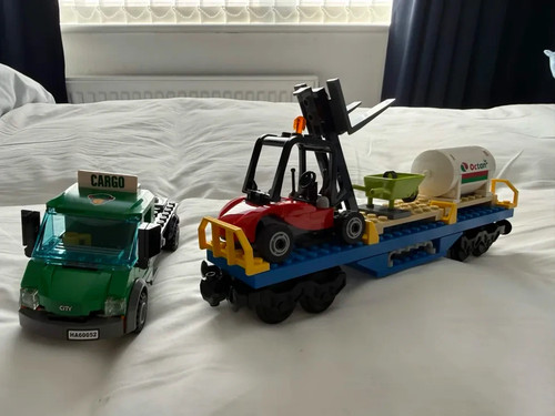 Lego fuel wagon and cargo - fuel,
